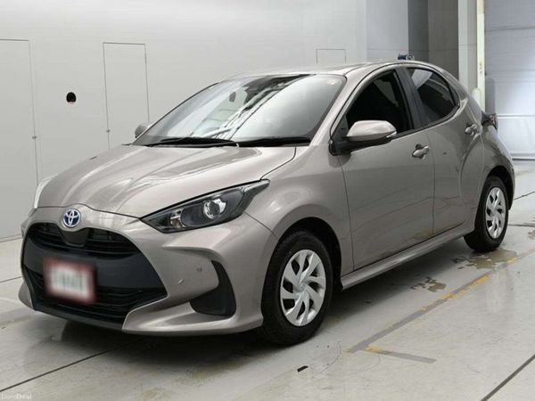 Toyota Yaris Hatchback, Petrol Hybrid, 2022, Grey