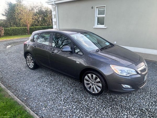Opel Astra MPV, Diesel, 2012, Grey