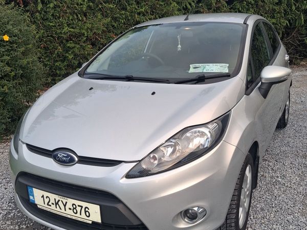 Ford Fiesta Hatchback, Petrol, 2012, Silver