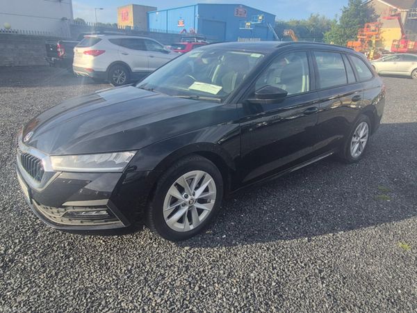 Skoda Octavia Estate, Diesel, 2023, Black