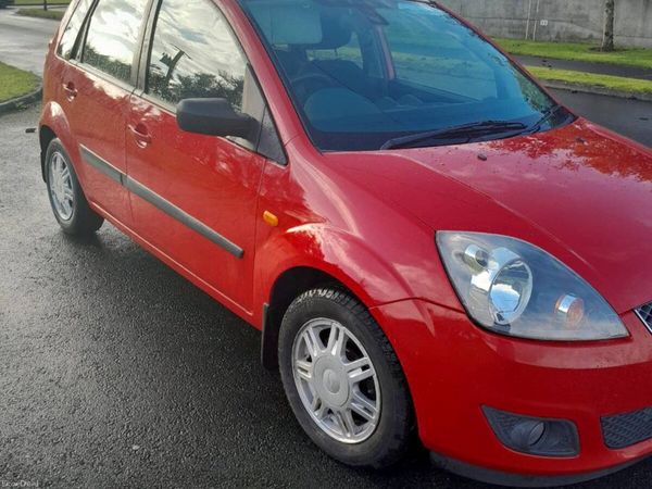 Ford Fiesta Hatchback, Petrol, 2008, Red