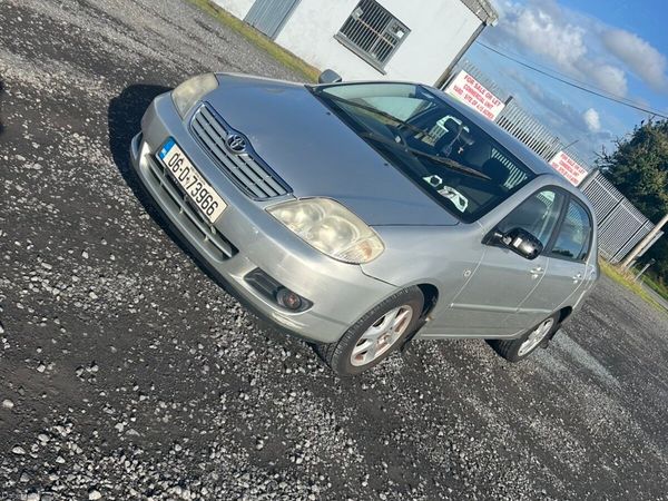 Toyota Corolla Saloon, Petrol, 2006, Silver