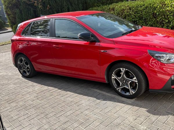 Hyundai i30 Hatchback, Petrol, 2022, Red