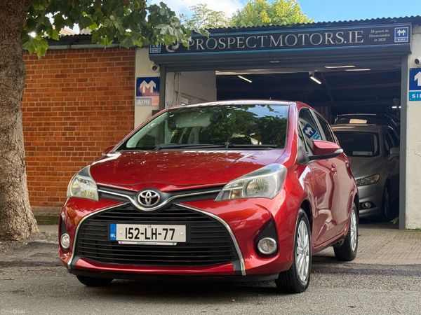 Toyota Yaris Hatchback, Petrol, 2015, Red