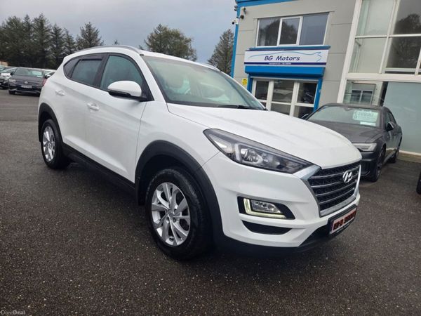 Hyundai Tucson MPV, Petrol, 2019, White