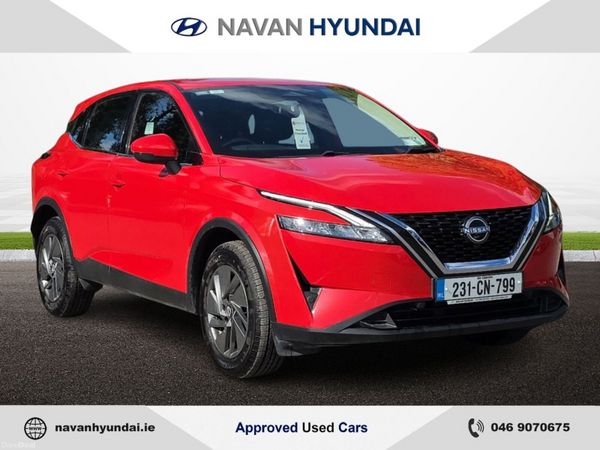 Nissan Qashqai MPV, Petrol Hybrid, 2023, Red