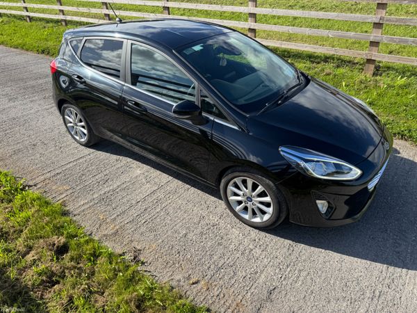 Ford Fiesta Hatchback, Diesel, 2019, Black
