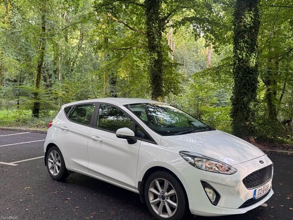 Ford Fiesta Hatchback, Petrol, 2017, White