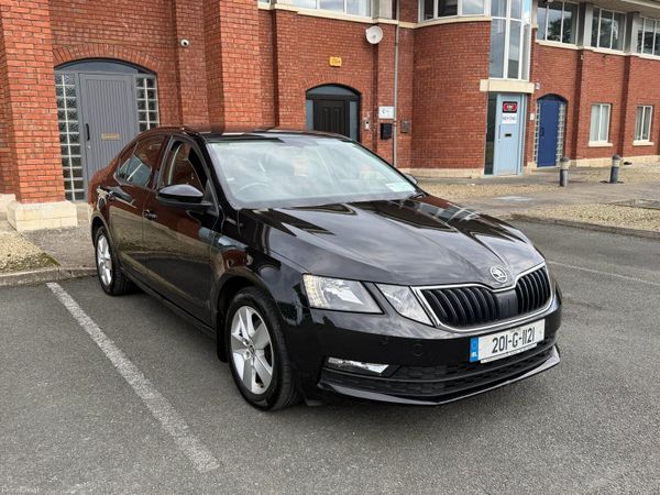 Skoda Octavia Saloon, Petrol, 2020, Black