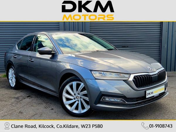Skoda Octavia Hatchback, Diesel, 2023, Grey
