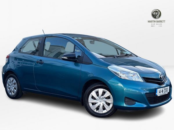 Toyota Yaris Hatchback, Petrol, 2014, Green