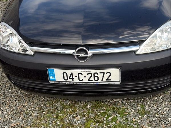 Opel Corsa Hatchback, Petrol, 2004, Black