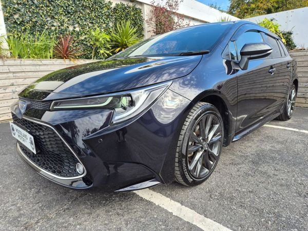 Toyota Corolla Estate, Petrol Hybrid, 2022, Black