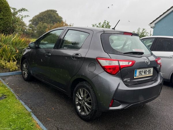 Toyota Yaris MPV, Petrol, 2019, Grey