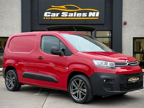 Citroen Berlingo MPV, Diesel, 2023, Red