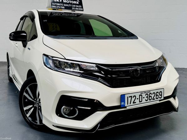 Honda Fit Hatchback, Petrol Hybrid, 2017, White