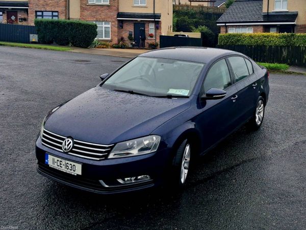 Volkswagen Passat Saloon, Diesel, 2011, Blue