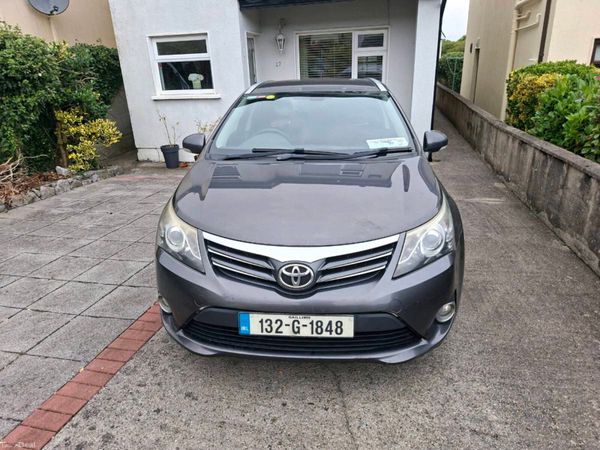 Toyota Avensis Saloon, Diesel, 2013, Grey