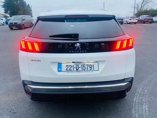 Peugeot 3008 MPV, Diesel, 2022, White