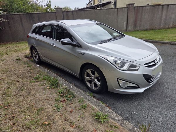 Hyundai i40 Estate/Jeep, Diesel, 2013, Silver