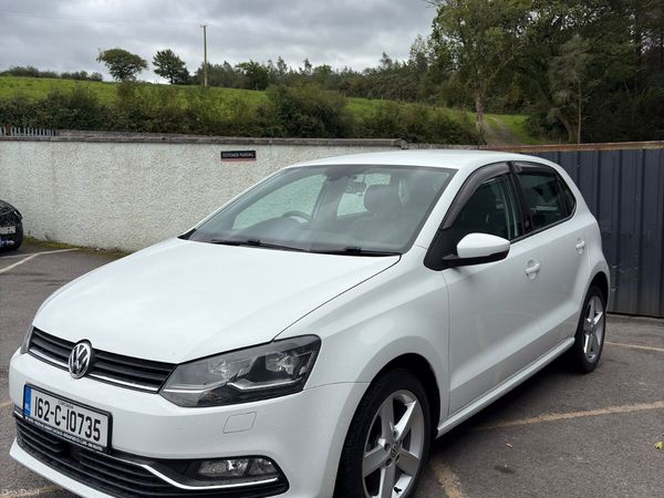 Volkswagen Polo Hatchback, Petrol, 2016, White