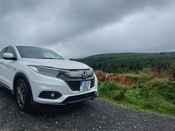 Honda Vezel MPV, Petrol Hybrid, 2020, White