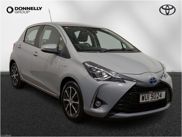 Toyota Yaris Hatchback, Petrol Hybrid, 2018, Grey