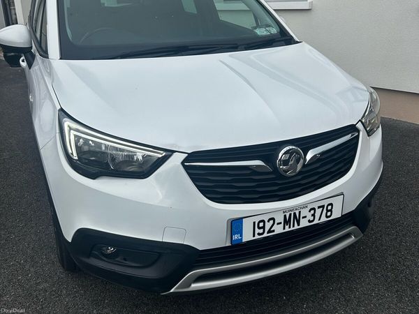 Vauxhall Crossland X Hatchback, Diesel, 2019, White