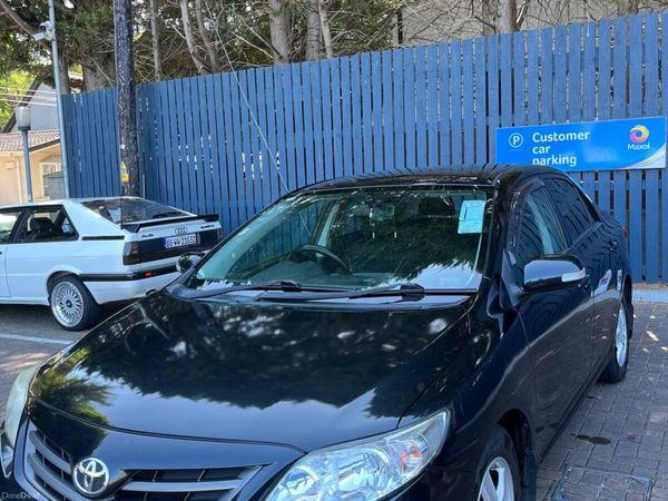 Toyota Corolla Saloon, Diesel, 2011, Black