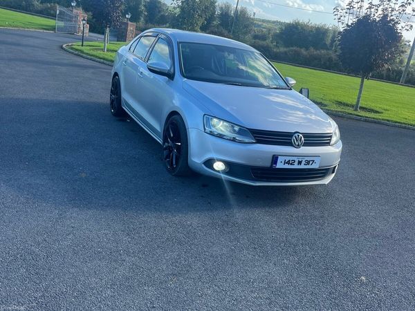 Volkswagen Jetta Saloon, Diesel, 2014, Silver