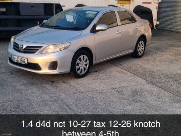 Toyota Corolla Saloon, Diesel, 2011, Silver