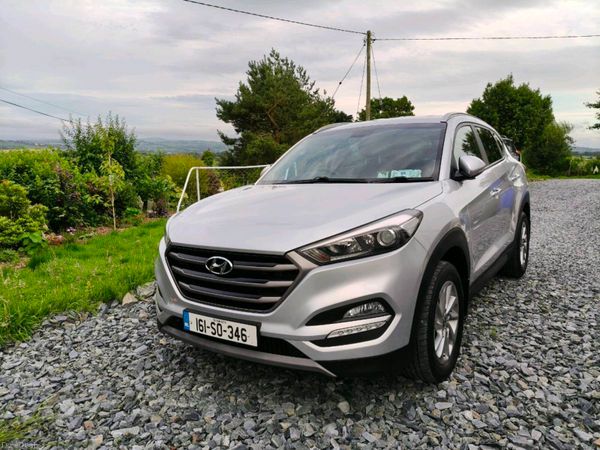 Hyundai Tucson SUV, Diesel, 2016, Silver