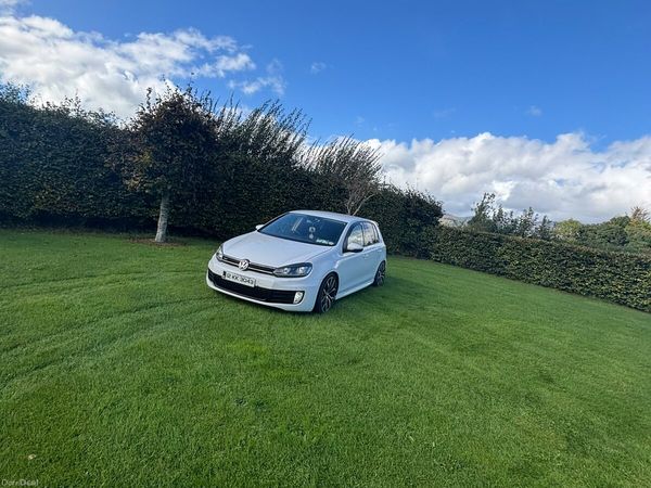 Volkswagen Golf Hatchback, Diesel, 2012, White