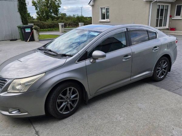 Toyota Avensis Saloon, Diesel, 2010, Grey