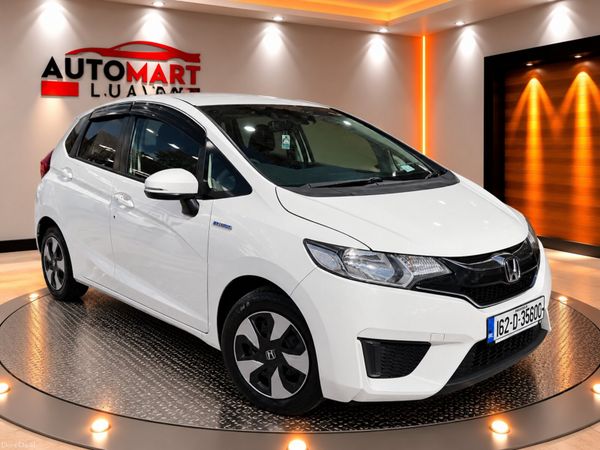 Honda Fit Hatchback, Petrol Hybrid, 2016, White