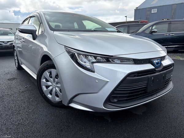 Toyota Corolla Saloon, Petrol Hybrid, 2024, Silver