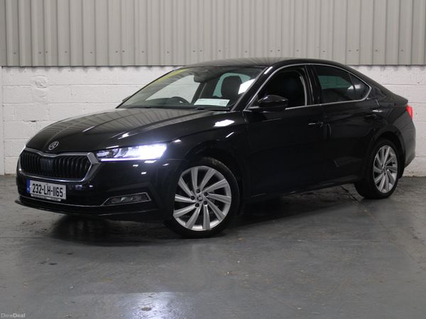 Skoda Octavia Saloon, Diesel, 2023, Black