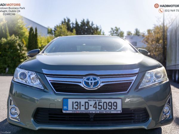 Toyota Camry Saloon, Petrol Hybrid, 2013, Green
