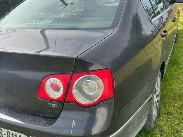 Volkswagen Passat Saloon, Diesel, 2008, Brown