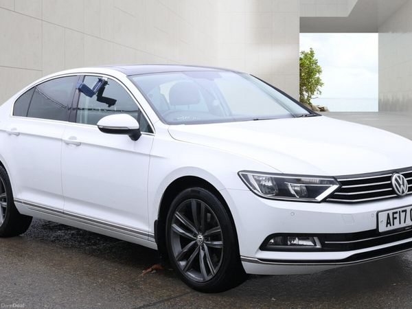 Volkswagen Passat Saloon, Diesel, 2017, White
