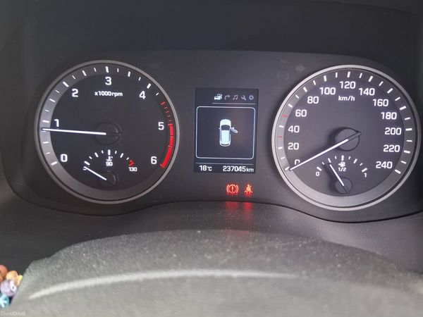 Hyundai Tucson SUV, Diesel, 2016, Red