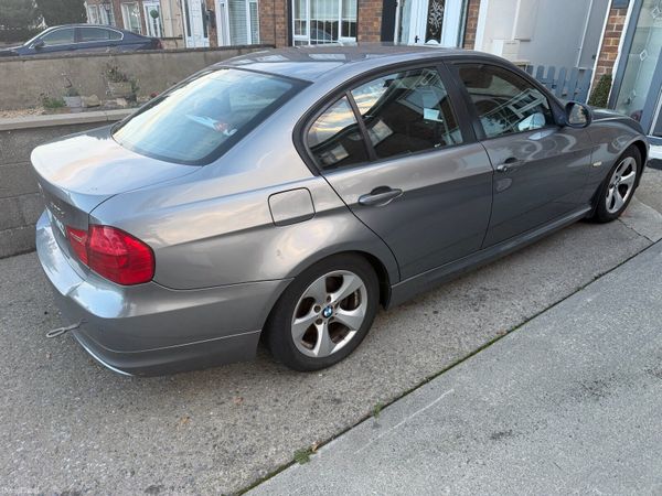 BMW 3-Series Saloon, Diesel, 2011, Grey