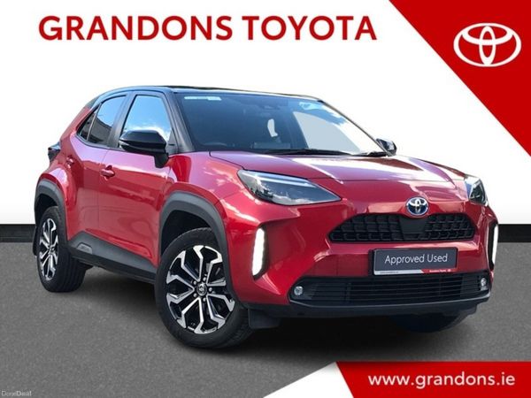 Toyota Yaris Cross Hatchback, Petrol Hybrid, 2023, Red