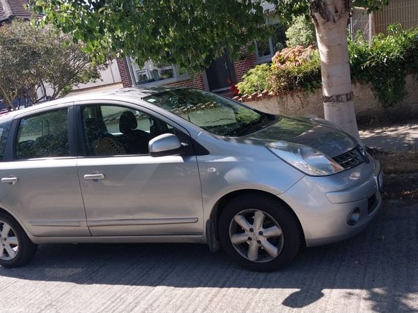 Nissan Note MPV, Petrol, 2010, Silver