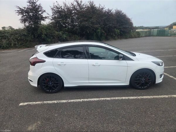 Ford Focus Hatchback, Diesel, 2018, White