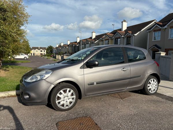 Renault Clio Hatchback, Ethanol Petrol, 2010, Grey