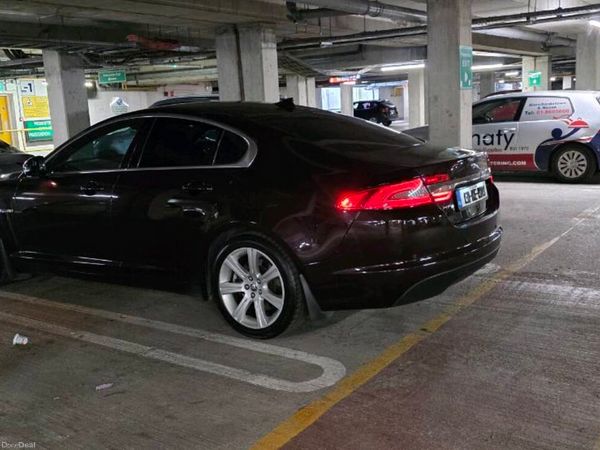 Jaguar XF Saloon, Diesel, 2013, Red