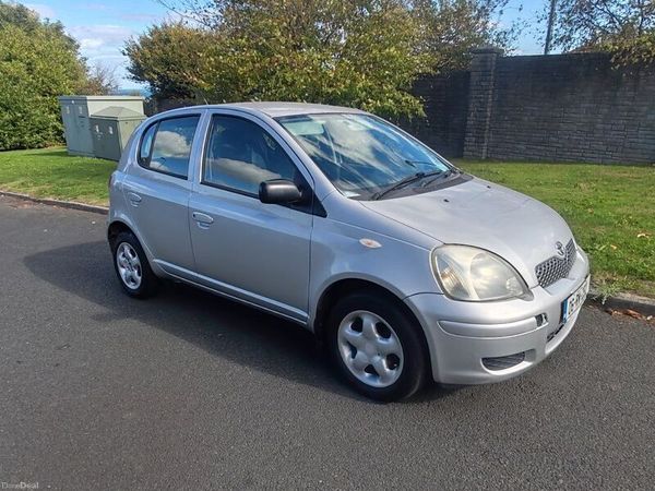 Toyota Yaris Hatchback, Petrol, 2006, Silver