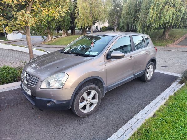 Nissan Qashqai Hatchback, Diesel, 2010, Brown