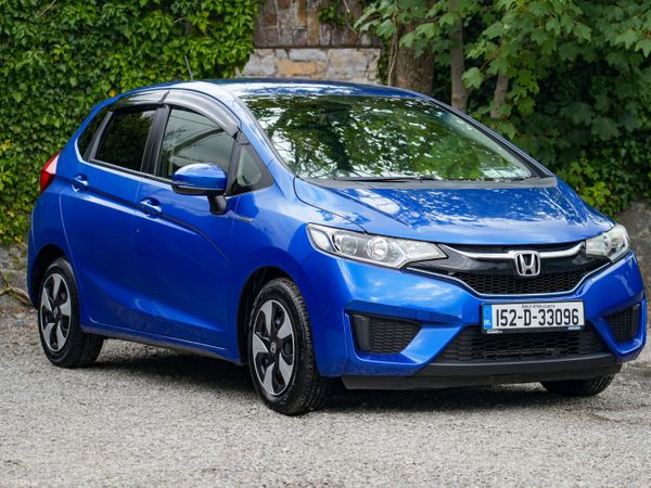 Honda Fit Hatchback, Petrol Hybrid, 2015, Blue